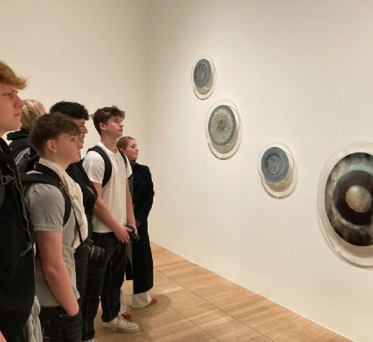 L6th Form Oratory Art visit Tate Modern